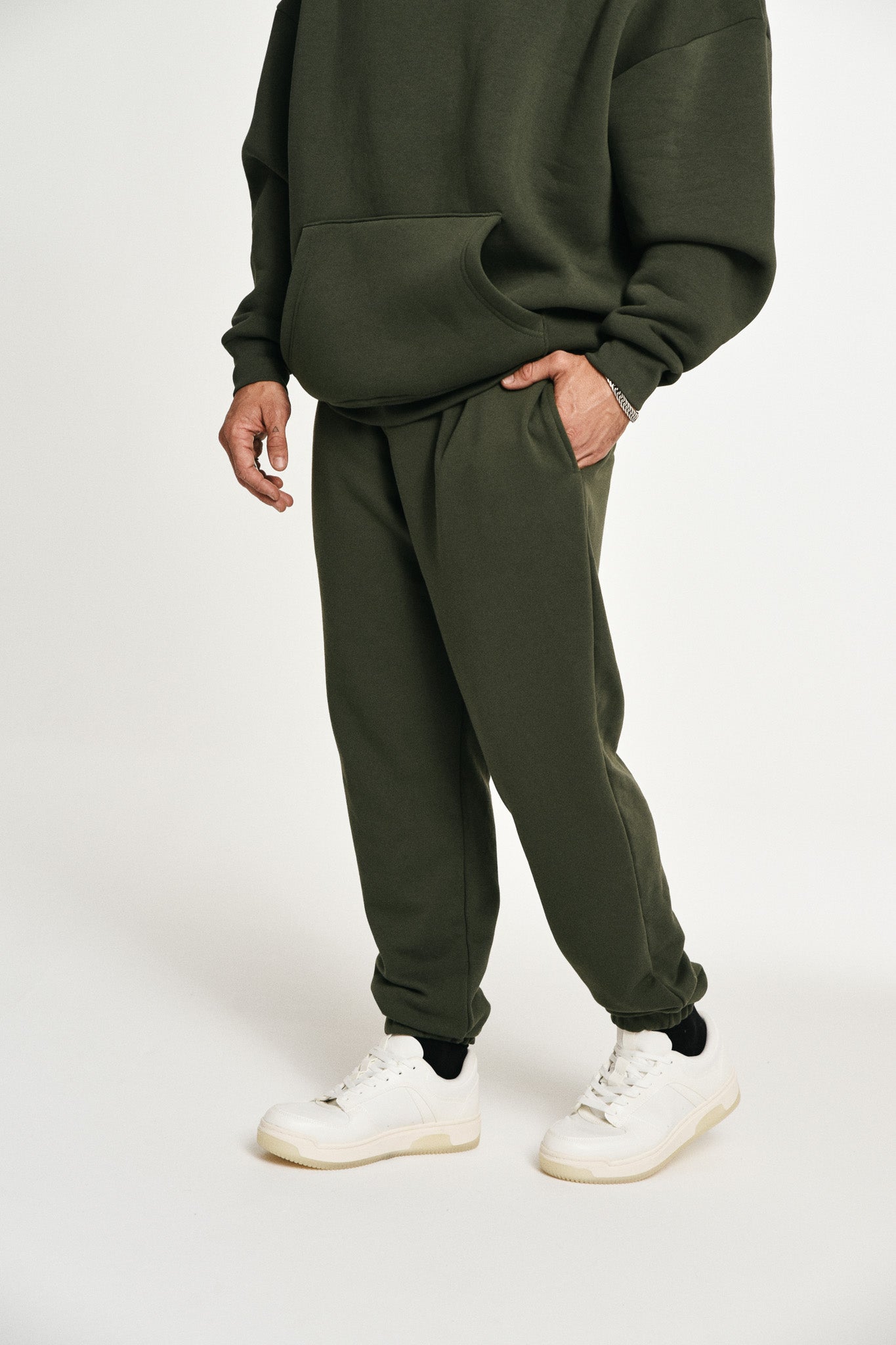 Jogger Pants Oil Green