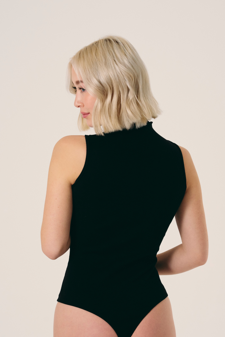 BODY HIGH COLLAR BLACK
