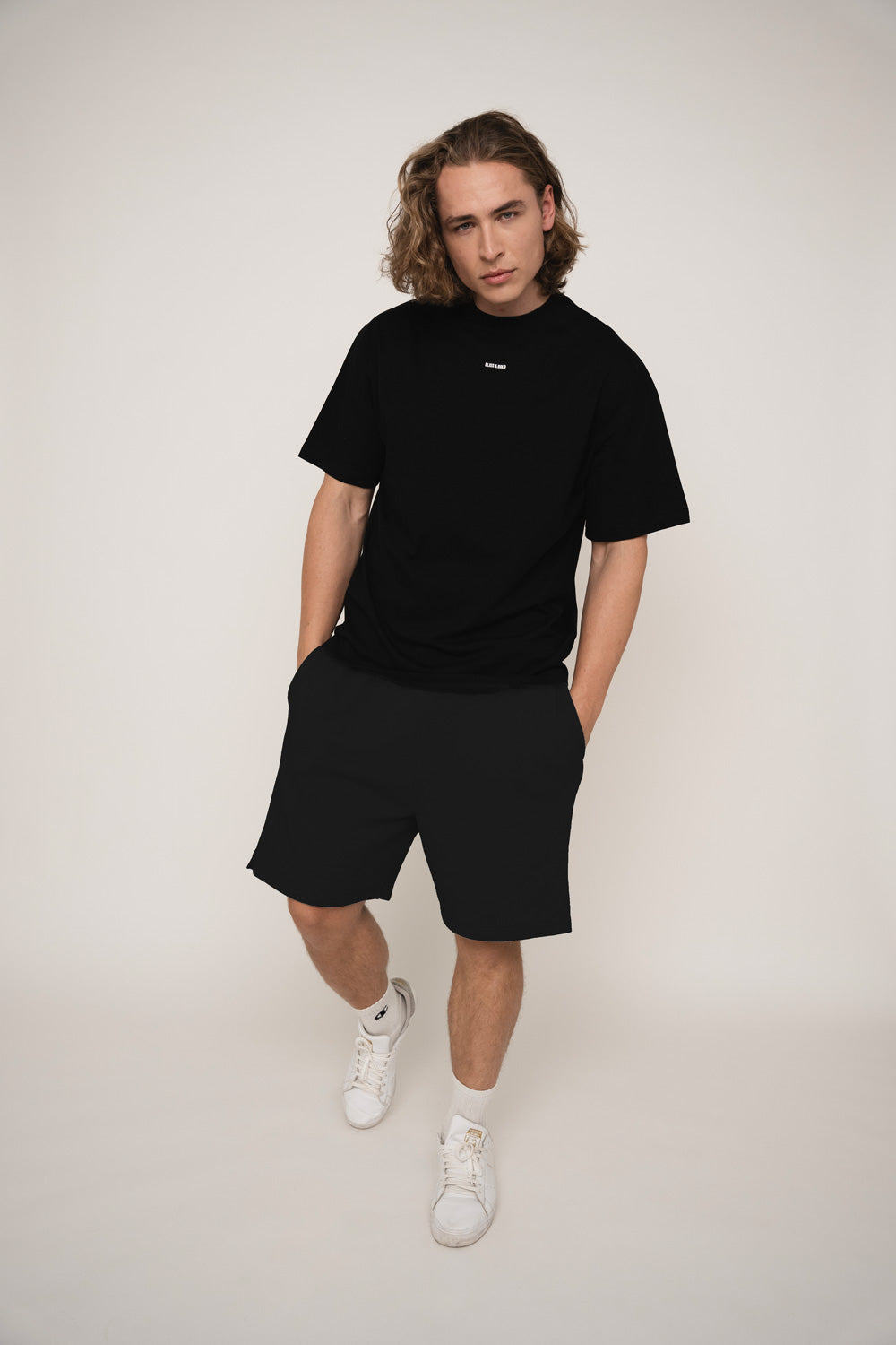 OVERSIZED TSHIRT BLACK TRUST THE PROCESS