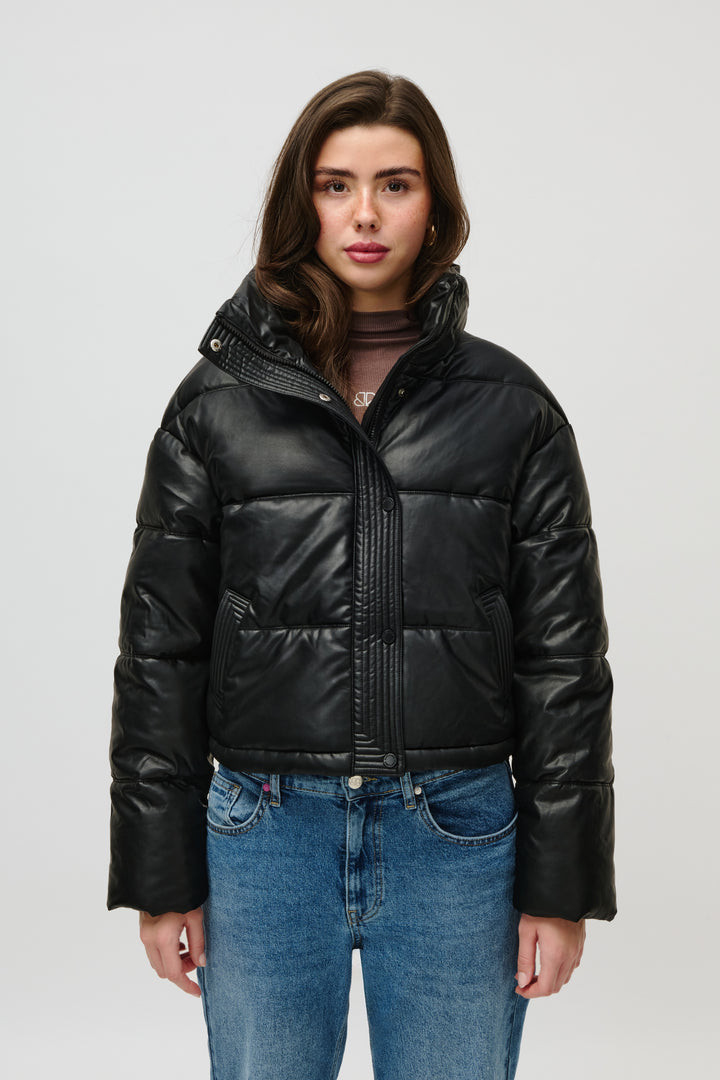LUMA JACKET BLACK