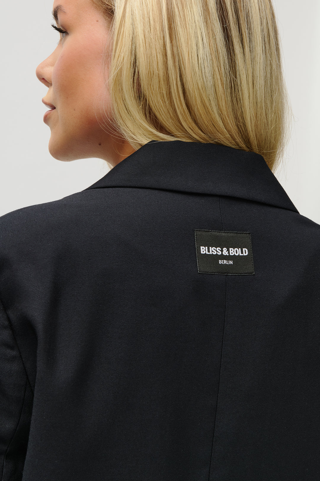 GRACE BLAZER BLACK
