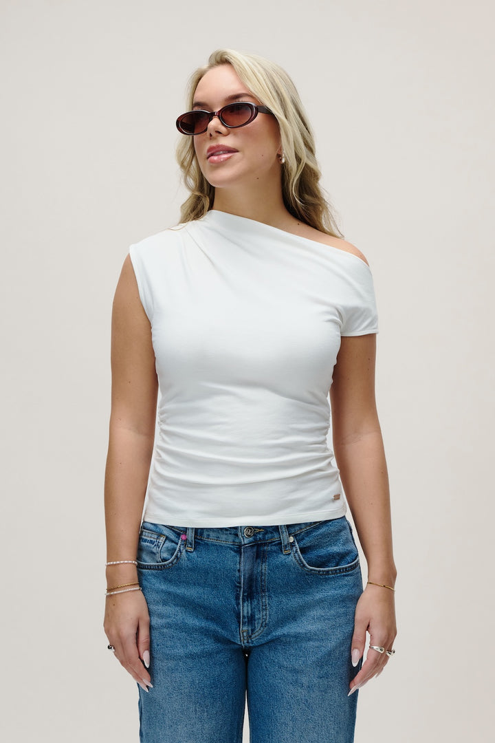 CLEO OFFSHOULDER TOP OFF WHITE