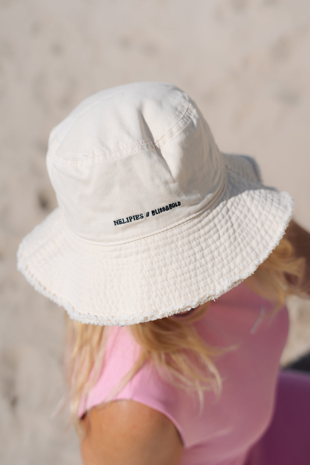BLISS & BOLD x NELIPIES BUCKET HAT ZEBRA / OFF WHITE WENDEOPTIK