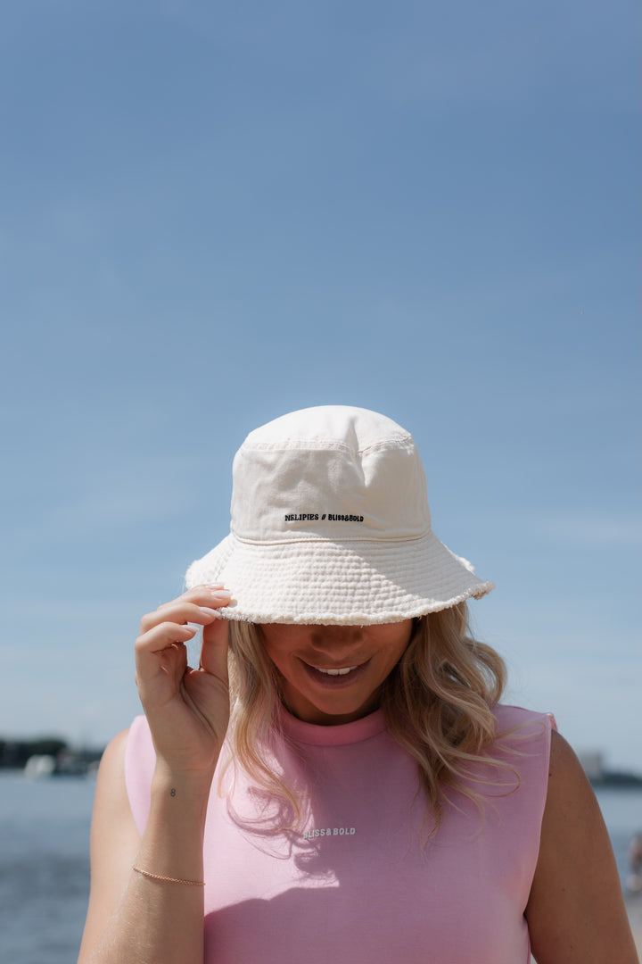 BLISS & BOLD x NELIPIES BUCKET HAT ZEBRA / OFF WHITE WENDEOPTIK