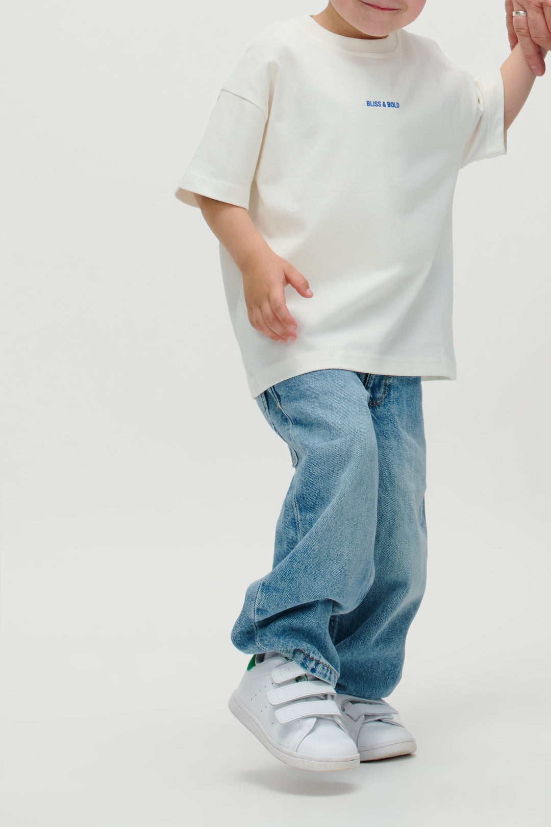 OVERSIZED TSHIRT MINI OFF WHITE LOVE SURROUNDS ME