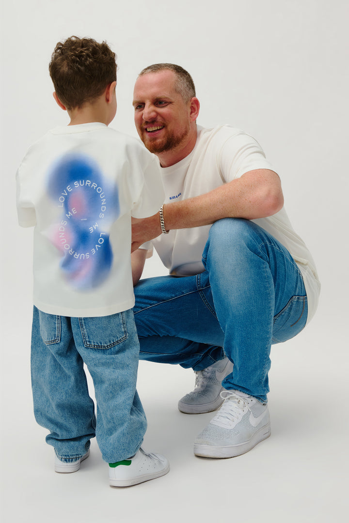 OVERSIZED TSHIRT MINI OFF WHITE LOVE SURROUNDS ME